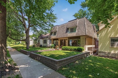 Spacious and beautifully updated 4-bedroom, 3-bath two-story - photo 42