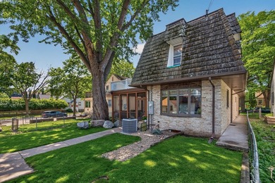 Spacious and beautifully updated 4-bedroom, 3-bath two-story - photo 43