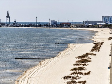 Live where the Gulf Coast lifestyle meets everyday comfort at - photo 3