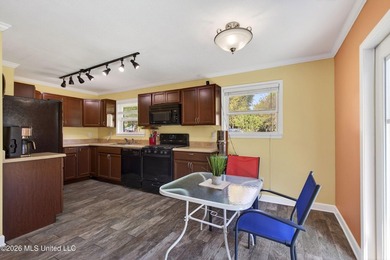Live where the Gulf Coast lifestyle meets everyday comfort at - photo 7