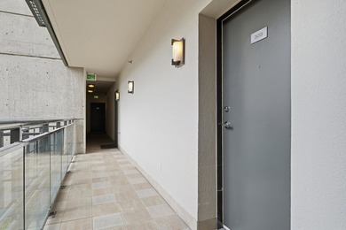 Welcome to the Yorkville, located in one of the most sought - photo 21