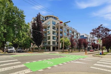 Welcome to the Yorkville, located in one of the most sought - photo 22