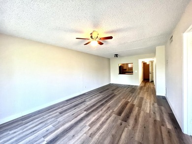 Beautifully renovated and currently leased through March 2027 - photo 5