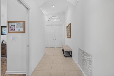Desirable Balmoral model without the wall creating an open great - photo 4
