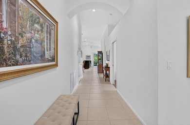 Desirable Balmoral model without the wall creating an open great - photo 5