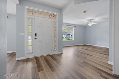 Beautifully maintained and move-in ready 4-bedroom, 3-bath home - photo 4