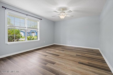 Beautifully maintained and move-in ready 4-bedroom, 3-bath home - photo 5