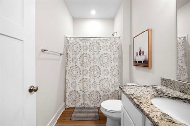 Welcome to this beautiful 4-bedroom, 2-bathroom home offering 1 - photo 22