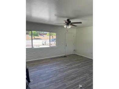 Great Home in the middle of Wellton, Close to Butterfield Park