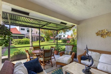 TASTEFULLY UPDATED END-UNIT VILLA WITH A BRAND NEW 2024 ROOF! - photo 14