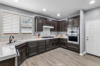 STOP SCROLLING-THE HOME EVERYONE WANTS JUST HIT THE MARKET! Golf - photo 20