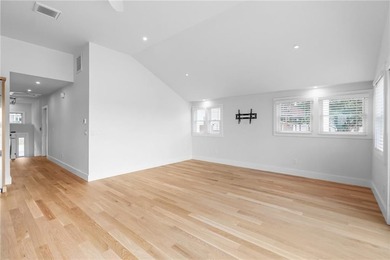 76 Warren Avenue has been completely re-imagined and it is ready - photo 34