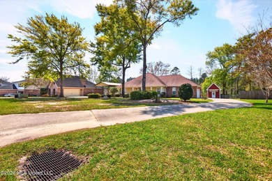 Located in the desirable Robinwood Village neighborhood in - photo 2