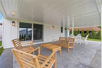 76 Warren Avenue has been completely re-imagined and it is ready - photo 47