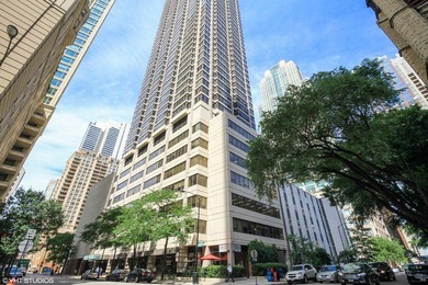 Lake Michigan - Cook County Condo For Sale in Chicago Illinois