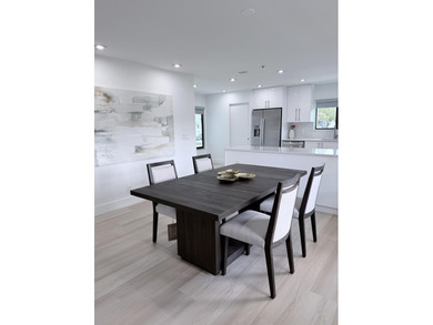 Lake Condo For Sale in Delray Beach, Florida