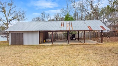 SUNSETS AND VIEWS FOR DAYS! This stunning fee simple lake home - photo 23