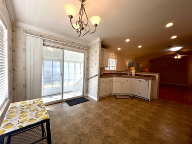 Enjoy easy Florida living in this beautifully maintained 3BR/2BA - photo 6