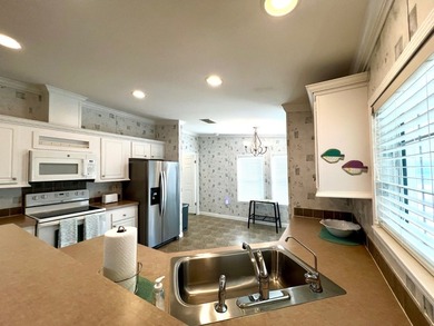 Enjoy easy Florida living in this beautifully maintained 3BR/2BA - photo 7