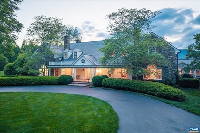 Situated at the foothills of the Blue Ridge Mountains, White - photo 14