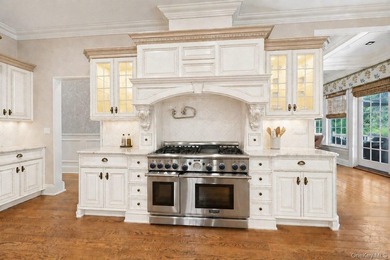 Privately sited adjacent to an eight acre nature preserve and - photo 16