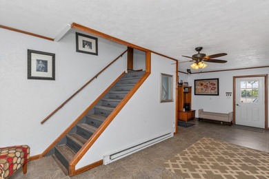 This four-bedroom, three-bath, 2,994-square-foot split level - photo 19