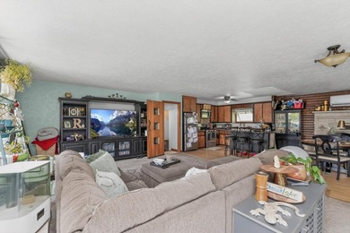 This four-bedroom, three-bath, 2,994-square-foot split level - photo 21