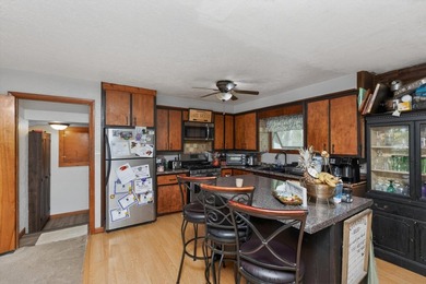 This four-bedroom, three-bath, 2,994-square-foot split level - photo 22