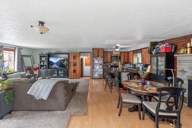 This four-bedroom, three-bath, 2,994-square-foot split level - photo 23