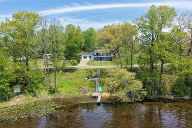 This four-bedroom, three-bath, 2,994-square-foot split level - photo 30