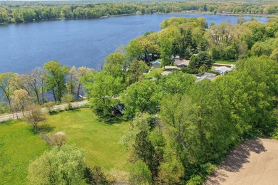 This four-bedroom, three-bath, 2,994-square-foot split level - photo 32
