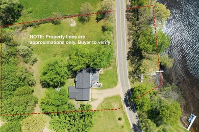 This four-bedroom, three-bath, 2,994-square-foot split level - photo 33