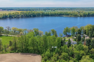 This four-bedroom, three-bath, 2,994-square-foot split level - photo 35