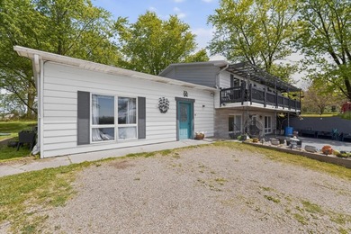 This four-bedroom, three-bath, 2,994-square-foot split level - photo 39