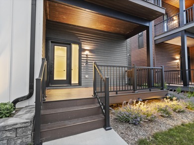 Located in one of Oak Creeks finest communities, this home - photo 3