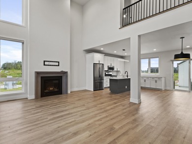Located in one of Oak Creeks finest communities, this home - photo 9