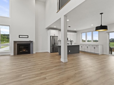 Located in one of Oak Creeks finest communities, this home - photo 10