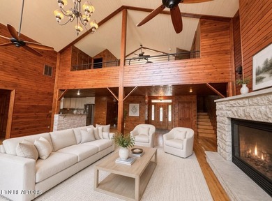 A Masterpiece of Waterfront Living: Experience the pinnacle of - photo 10