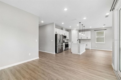 BETTER THAN NEW AND MOVE-IN READY! NESTLED IN THE CHARMING - photo 11