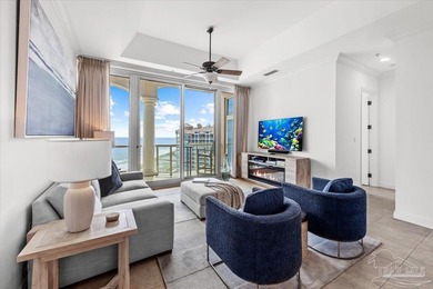 Imagine an EXQUISITE PENTHOUSE whose sweeping vistas stretch - photo 21