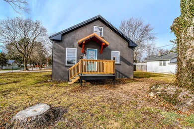 (private lake, pond, creek) Home For Sale in Medway Ohio