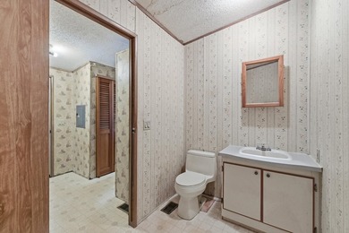 Perfectly positioned on a desirable corner lot, this spacious - photo 33