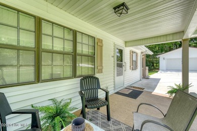 Meticulously maintained and quietly tucked away, this - photo 4