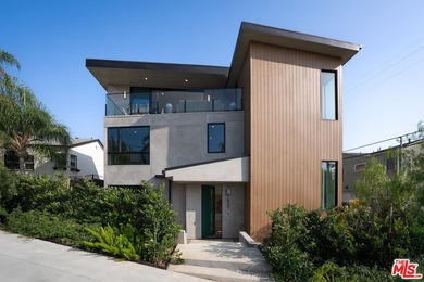 Silver Lake Reservoir Home For Sale in Los Angeles California