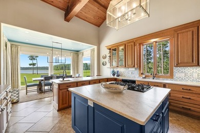 Exclusive waterfront property on Lake Sam Rayburn. Beautiful - photo 14