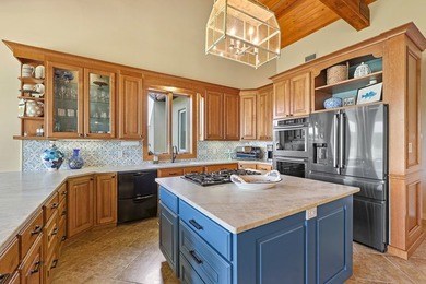 Exclusive waterfront property on Lake Sam Rayburn. Beautiful - photo 15