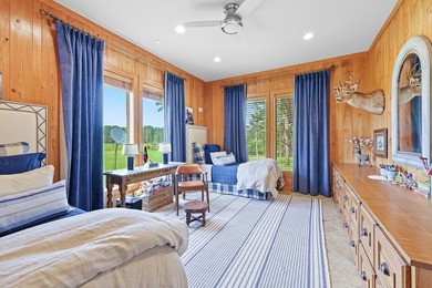 Exclusive waterfront property on Lake Sam Rayburn. Beautiful - photo 18