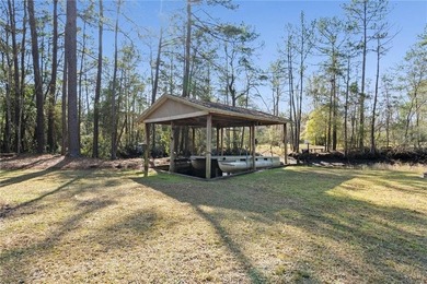 This exceptional waterfront home features 4 bedrooms and 4 - photo 30