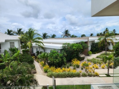 This 2bed 2.5bath condo located on the second floor offers a - photo 2