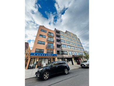 Presenting an exclusive residence on Maple Ave, Flushing - a